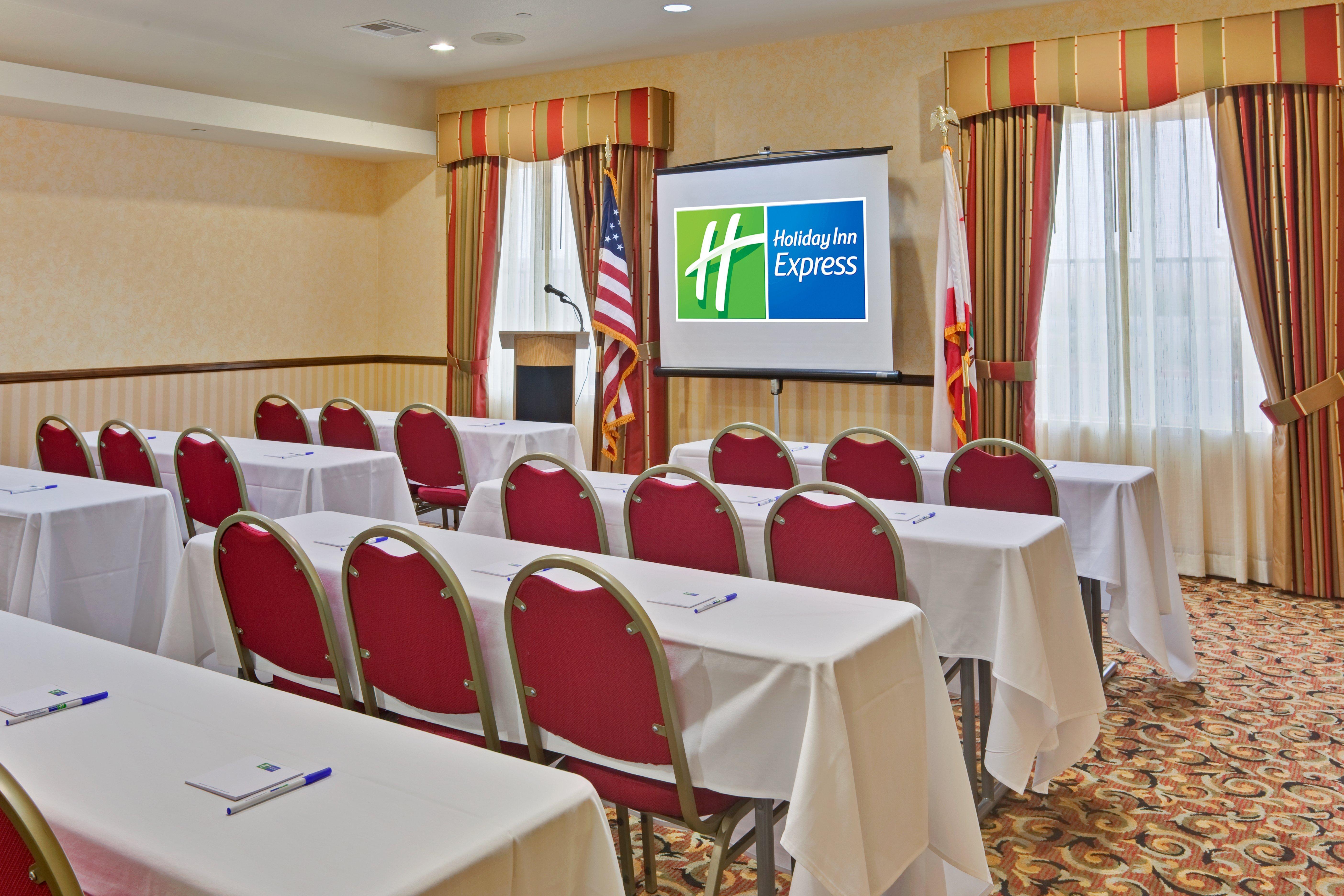 Holiday Inn Express & Suites Beaumont - Oak Valley By Ihg Extérieur photo